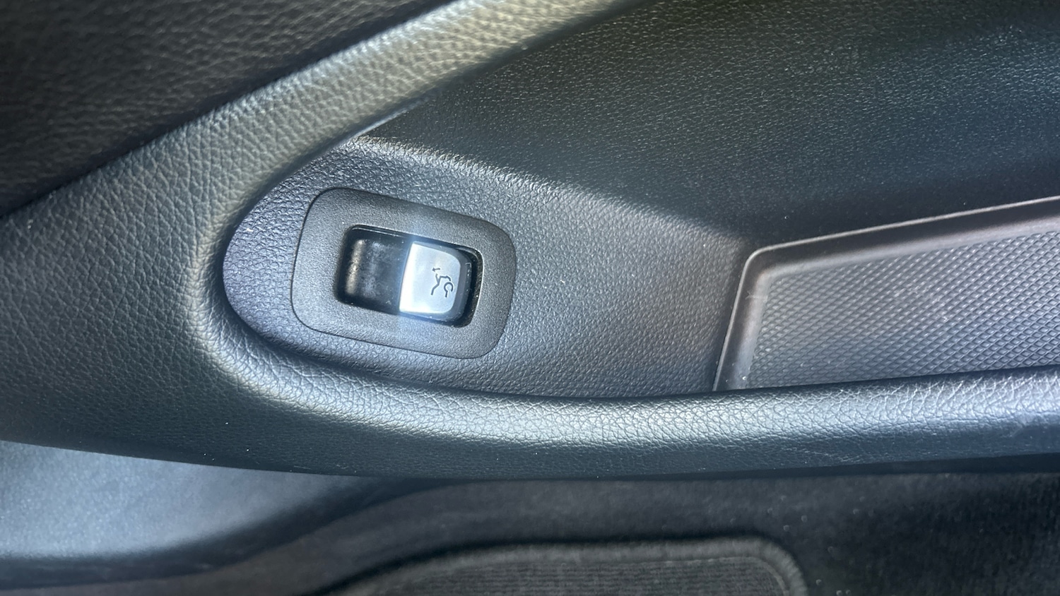 Used Mercedes-Benz C Class 2017 for sale - 78078778: Photo 34