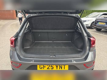 Used Volkswagen T-Roc 2025 for sale - 79295825: Photo