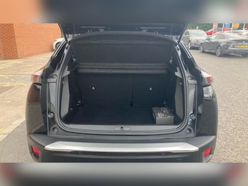 Used Peugeot 2008 2023 for sale - 79271342: Photo