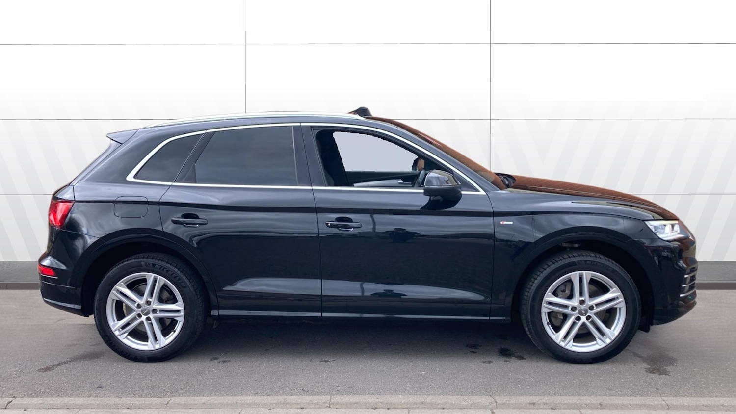 Used Audi Q5 2019 for sale - 78155237: Photo 5