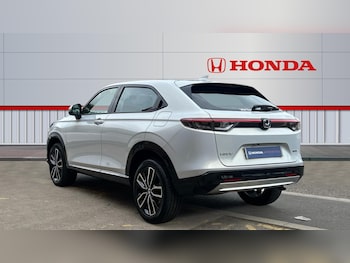 Used Honda HR-V 2023 for sale - 76101250: Photo