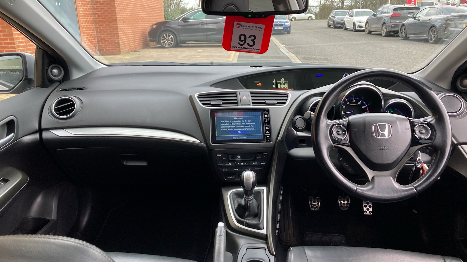 Used Honda Civic 2017 for sale - 77901470: Photo 4