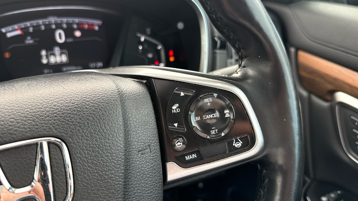 Used Honda CR-V 2019 for sale - 76722705: Photo 35