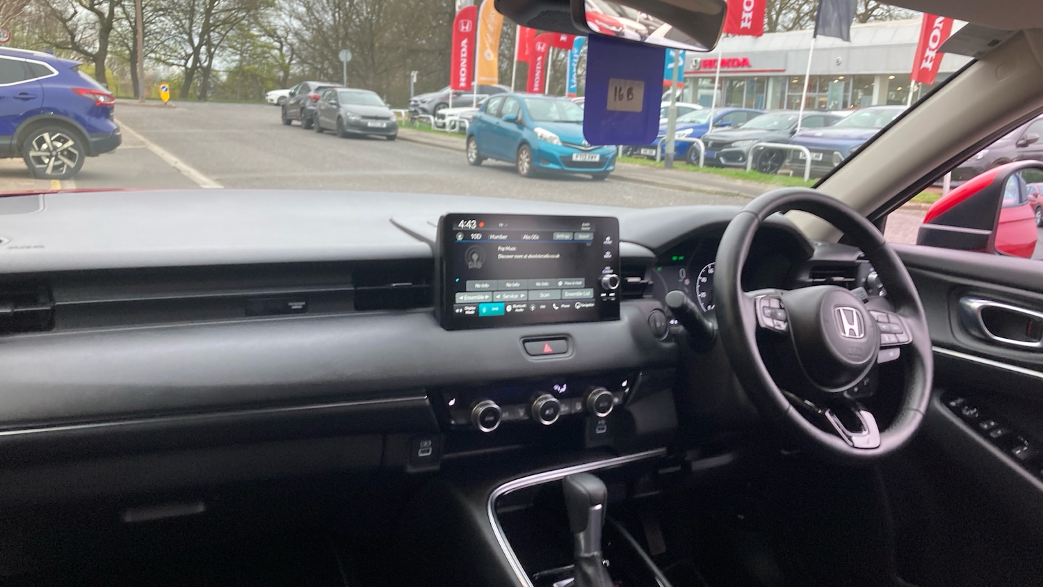 Used Honda HR-V 2024 for sale - 77999281: Photo 2