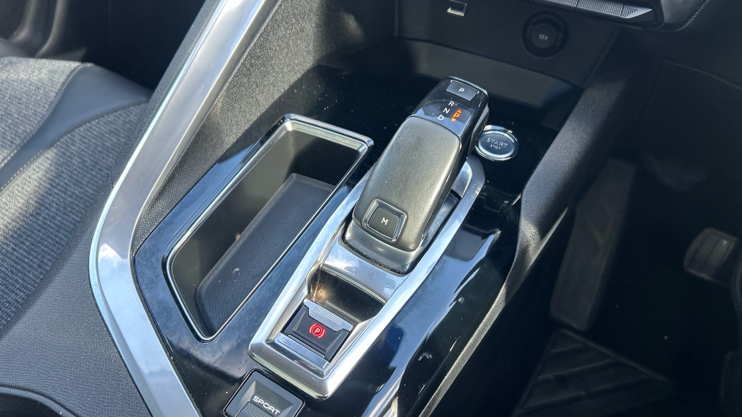 Used Peugeot 3008 2017 for sale - 77883874: Photo 13