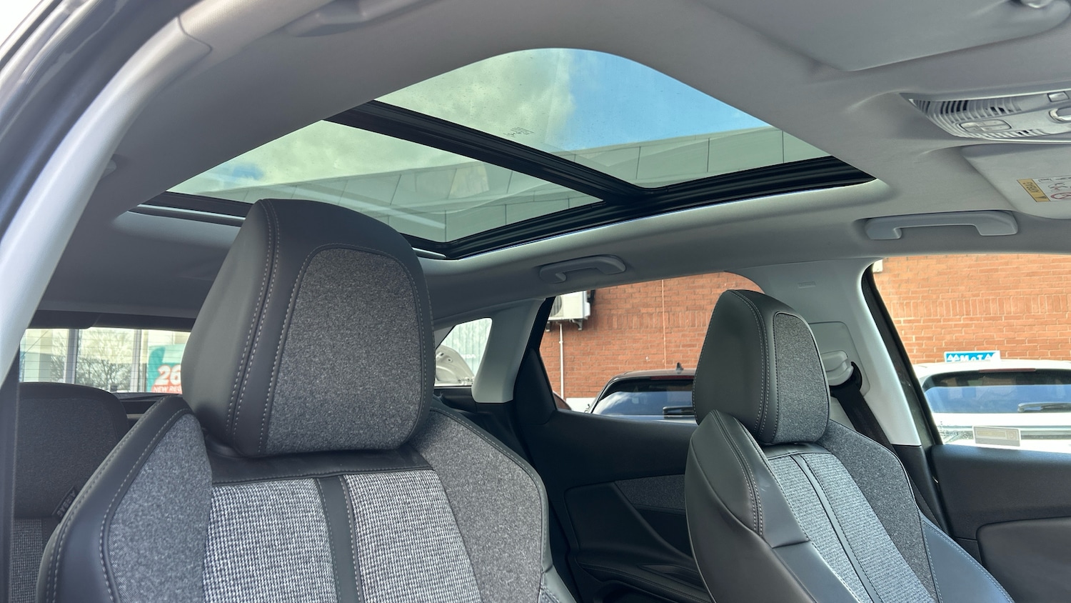 Used Peugeot 3008 2017 for sale - 77883874: Photo 35