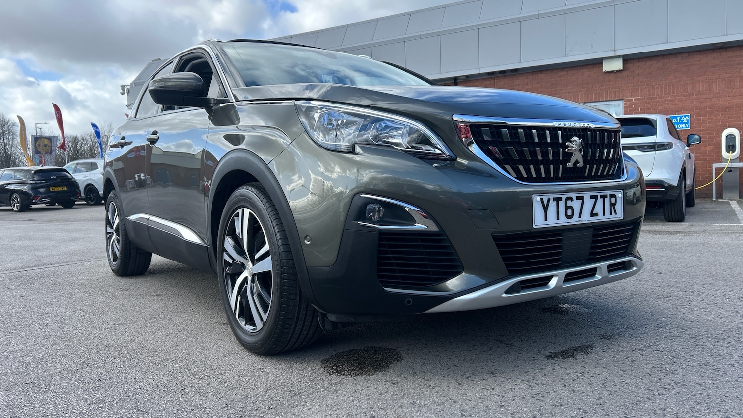 Used Peugeot 3008 2017 for sale - 77883874: Photo 37