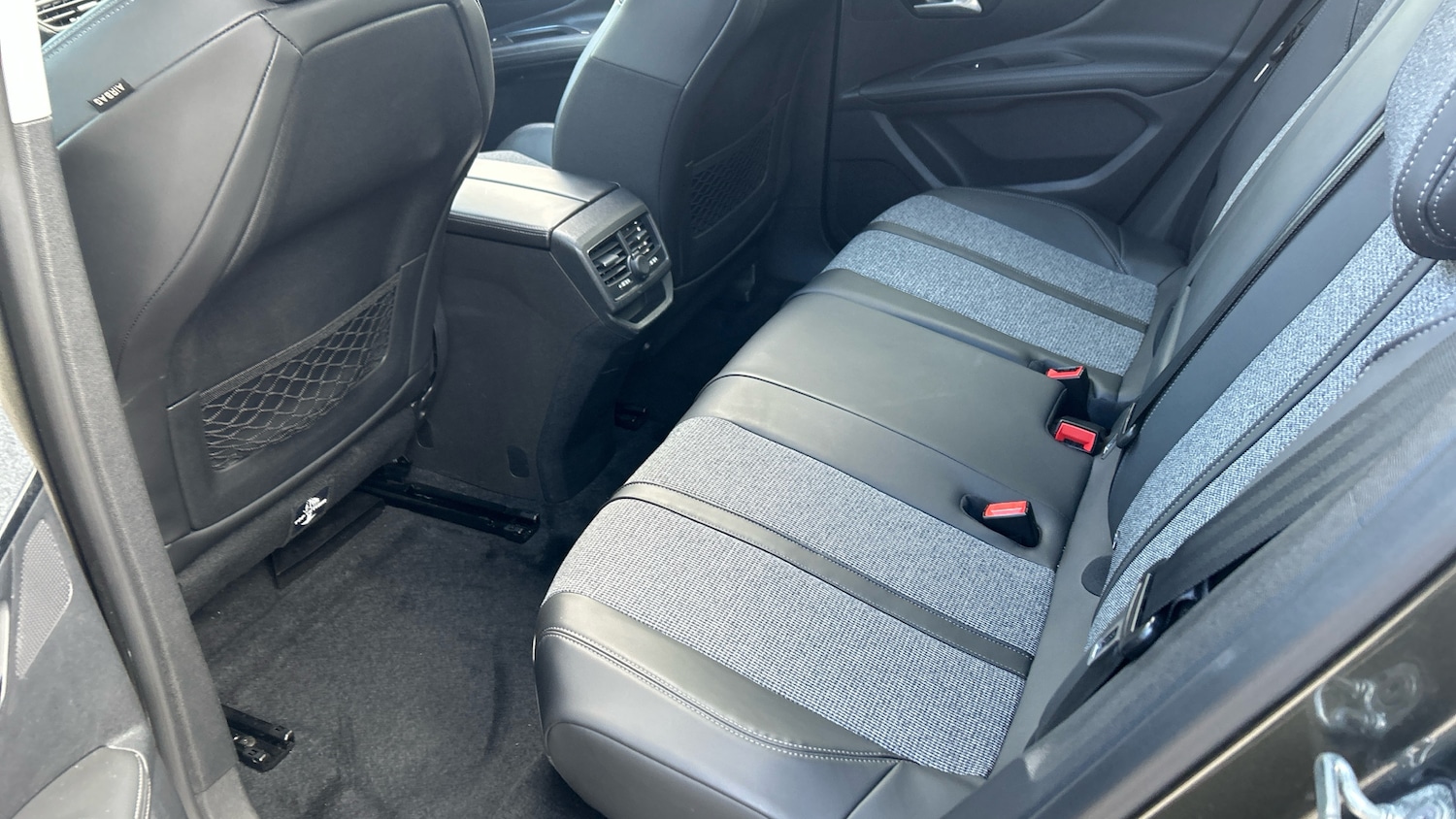 Used Peugeot 3008 2017 for sale - 77883874: Photo 40