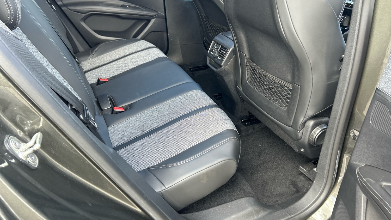 Used Peugeot 3008 2017 for sale - 77883874: Photo 43