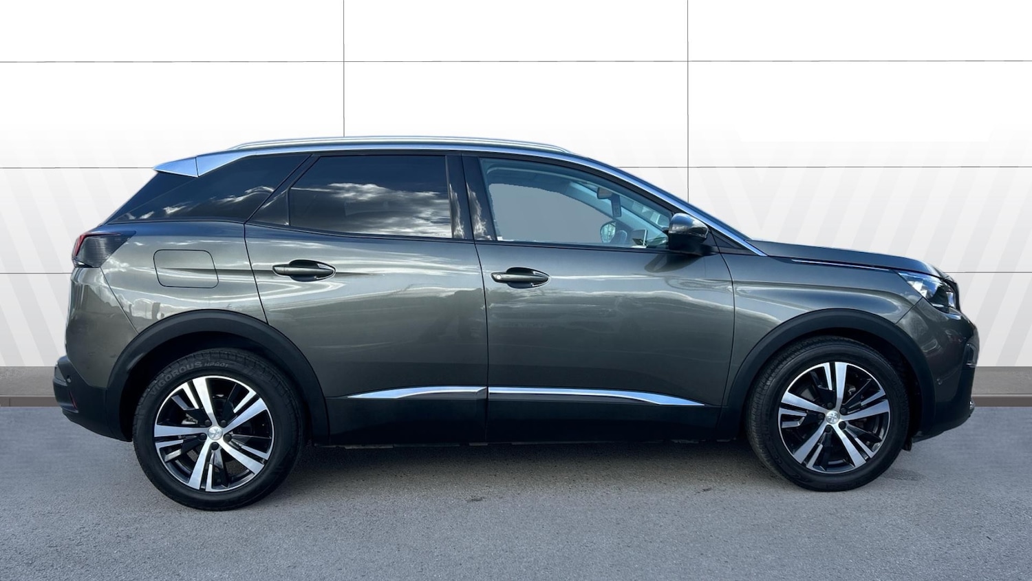 Used Peugeot 3008 2017 for sale - 77883874: Photo 5