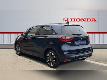Used Honda Jazz 2023 for sale - 76302101: Photo