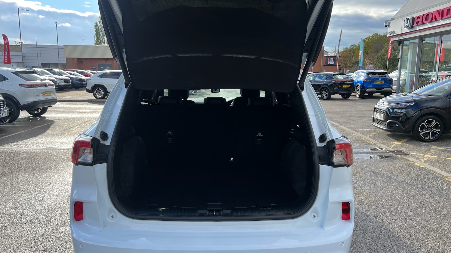 Used Ford Kuga 2023 for sale - 76322497: Photo 4