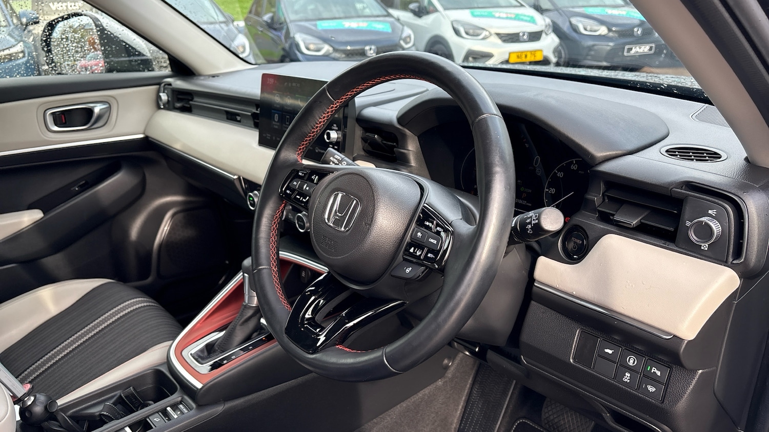 Used Honda HR-V 2023 for sale - 76464375: Photo 4