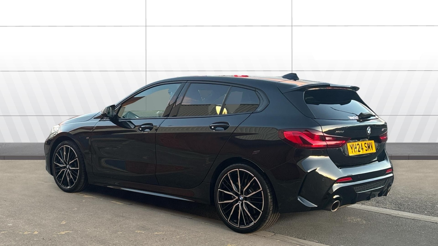 Used BMW 1 Series 2024 for sale - 77070803: Photo 2