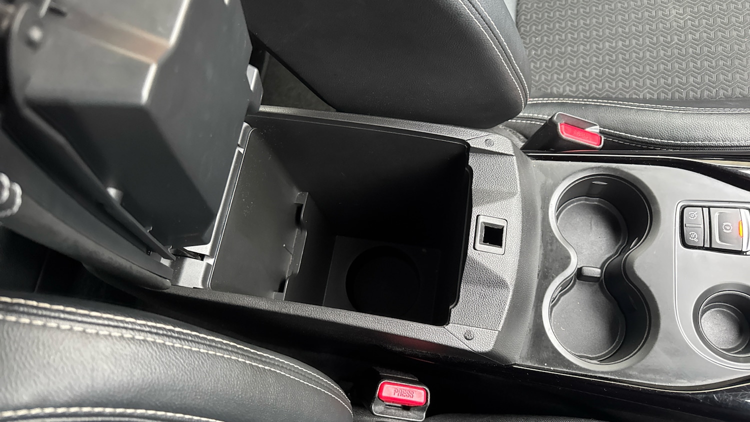 Used Renault Kadjar 2018 for sale - 76796778: Photo 40