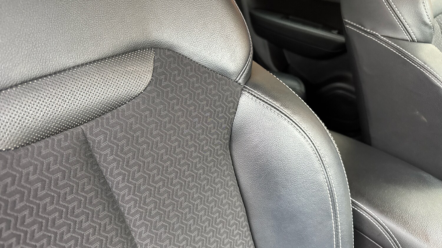 Used Renault Kadjar 2018 for sale - 76796778: Photo 41