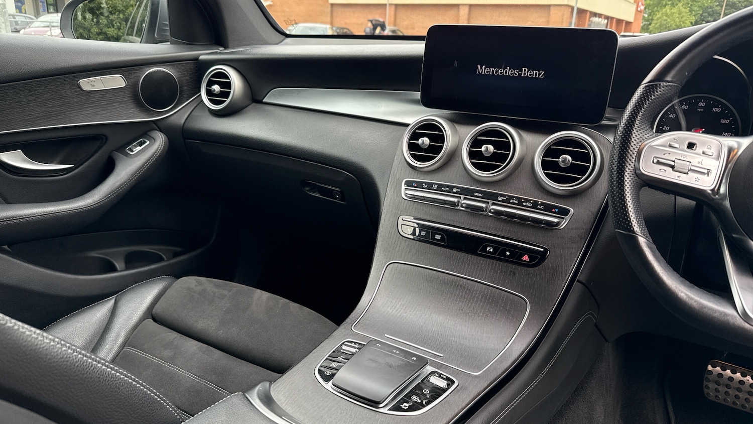 Used Mercedes-Benz GLC 2020 for sale - 76193035: Photo 14