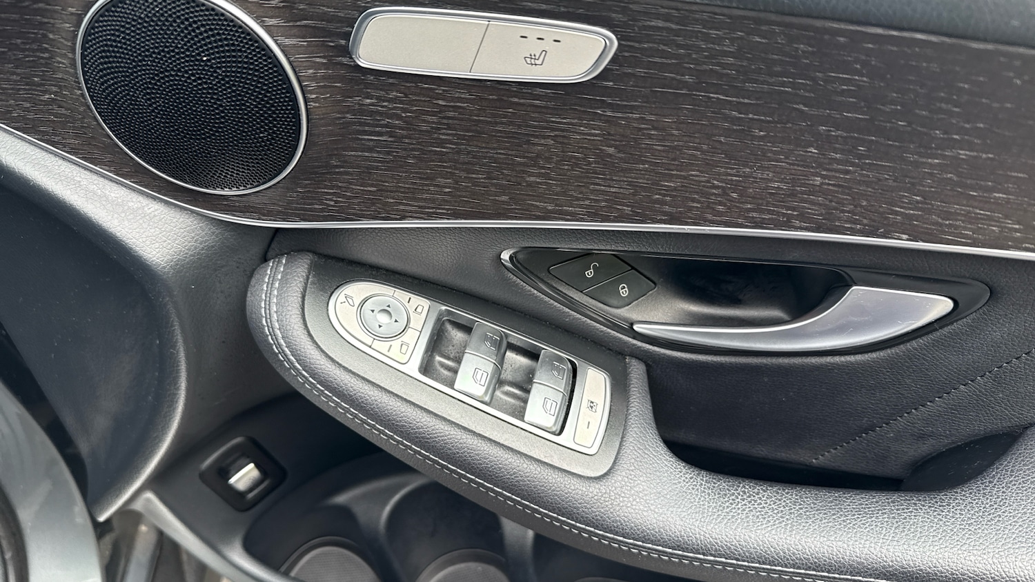 Used Mercedes-Benz GLC 2020 for sale - 76193035: Photo 33