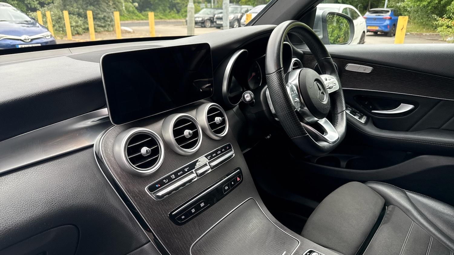 Used Mercedes-Benz GLC 2020 for sale - 76193035: Photo 9