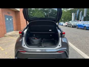Used Toyota C-HR 2024 for sale - 74902539: Photo