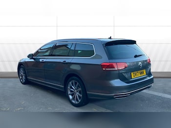 Used Volkswagen Passat 2017 for sale - 76776319: Photo