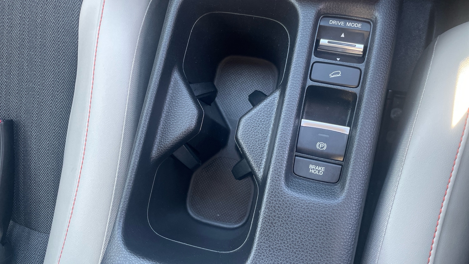 Used Honda HR-V 2022 for sale - 76464372: Photo 24