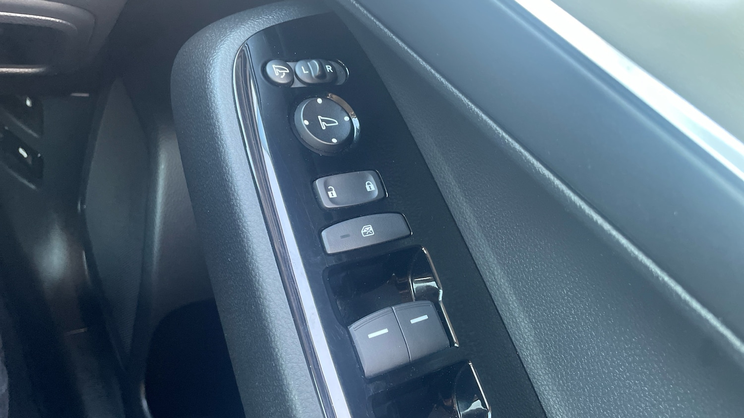 Used Honda HR-V 2022 for sale - 76464372: Photo 30