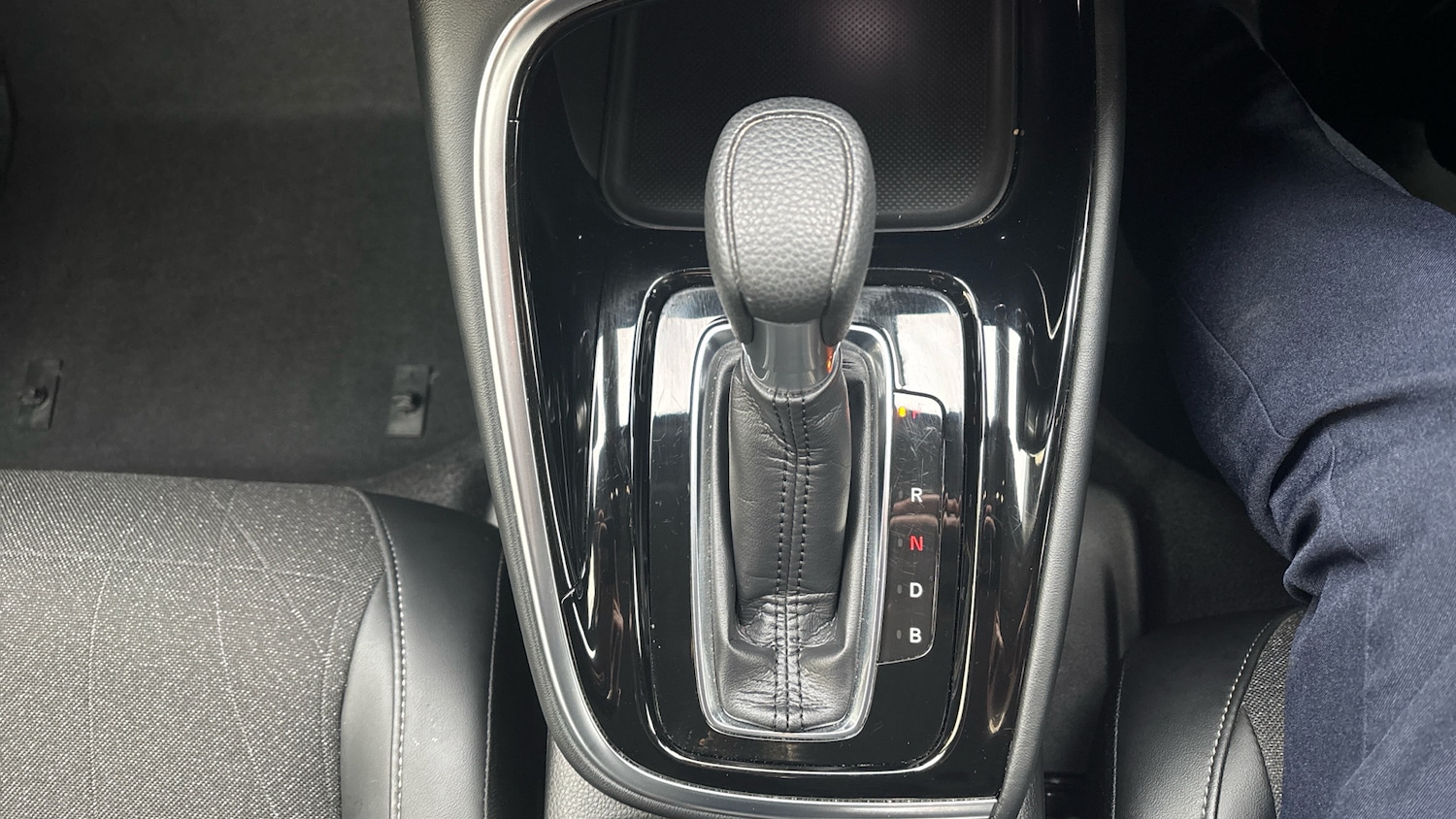 Used Honda HR-V 2023 for sale - 77487029: Photo 41