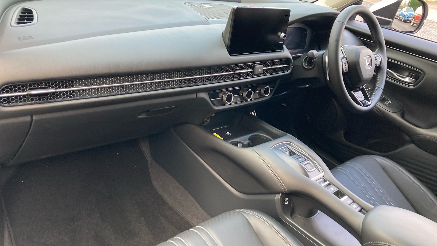 Used Honda ZR-V 2025 for sale - 77225706: Photo 2