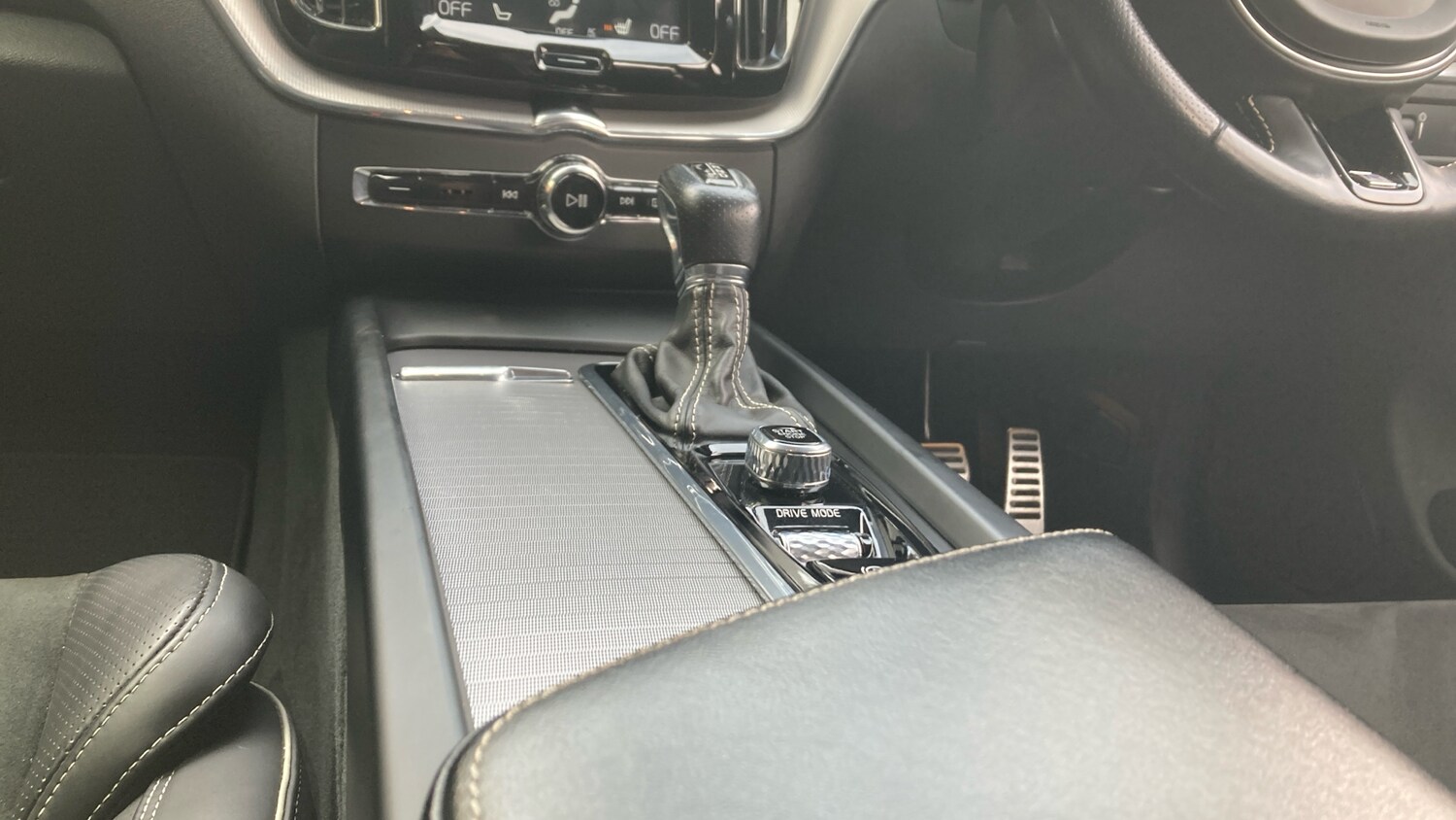 Used Volvo XC60 2018 for sale - 77528473: Photo 13