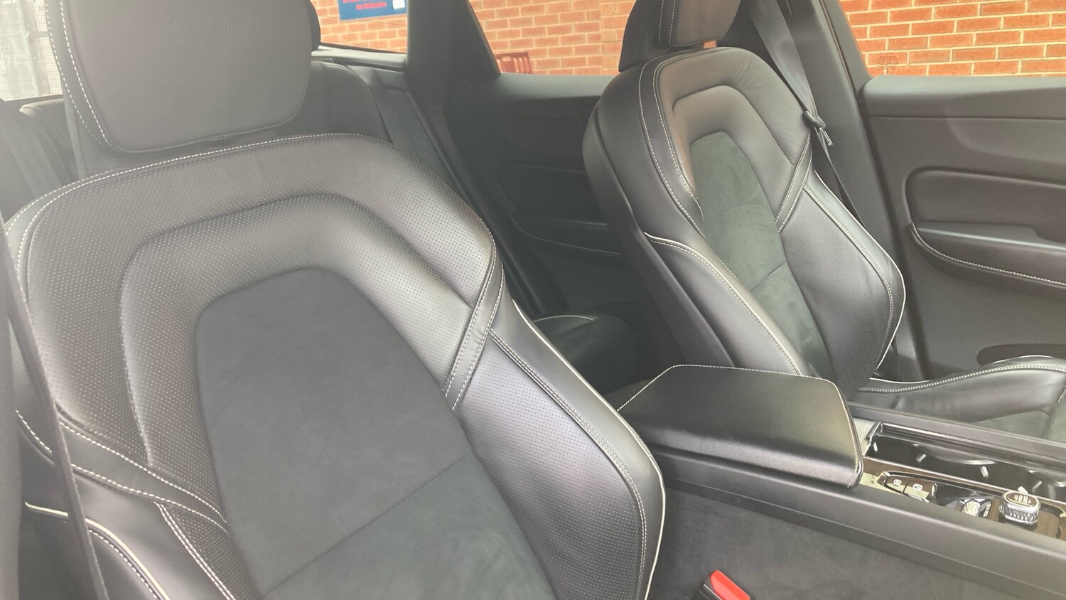 Used Volvo XC60 2018 for sale - 77528473: Photo 27