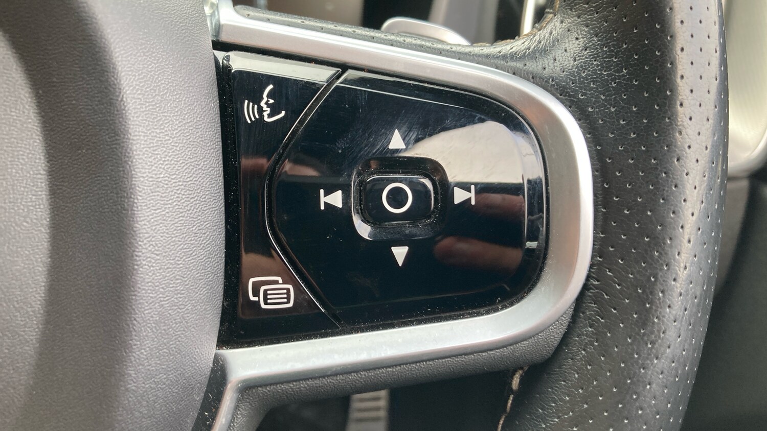 Used Volvo XC60 2018 for sale - 77528473: Photo 33