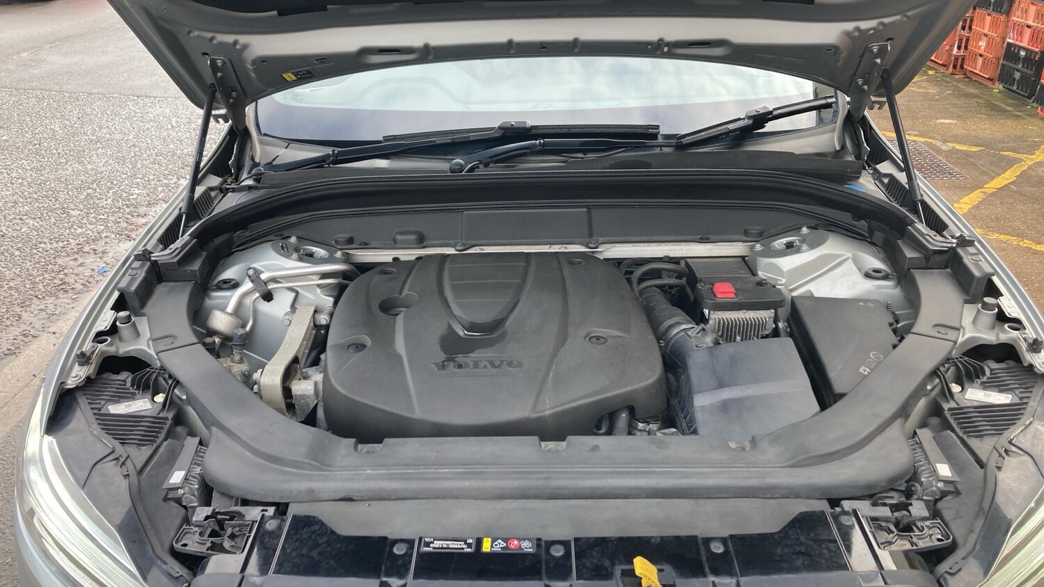 Used Volvo XC60 2018 for sale - 77528473: Photo 8