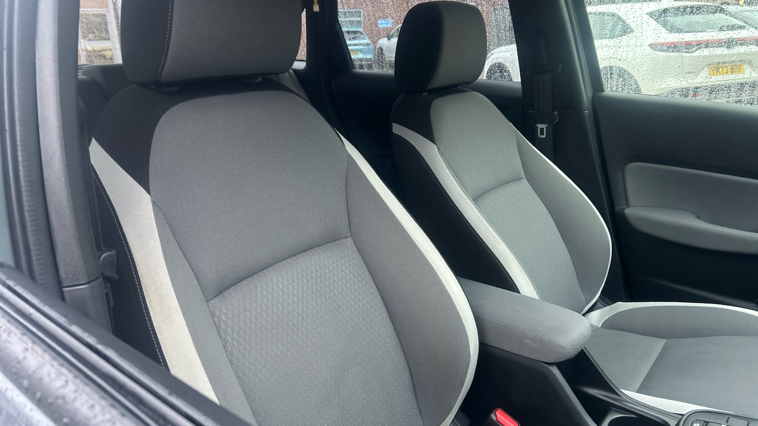 Used Honda Jazz 2022 for sale - 76565301: Photo 27