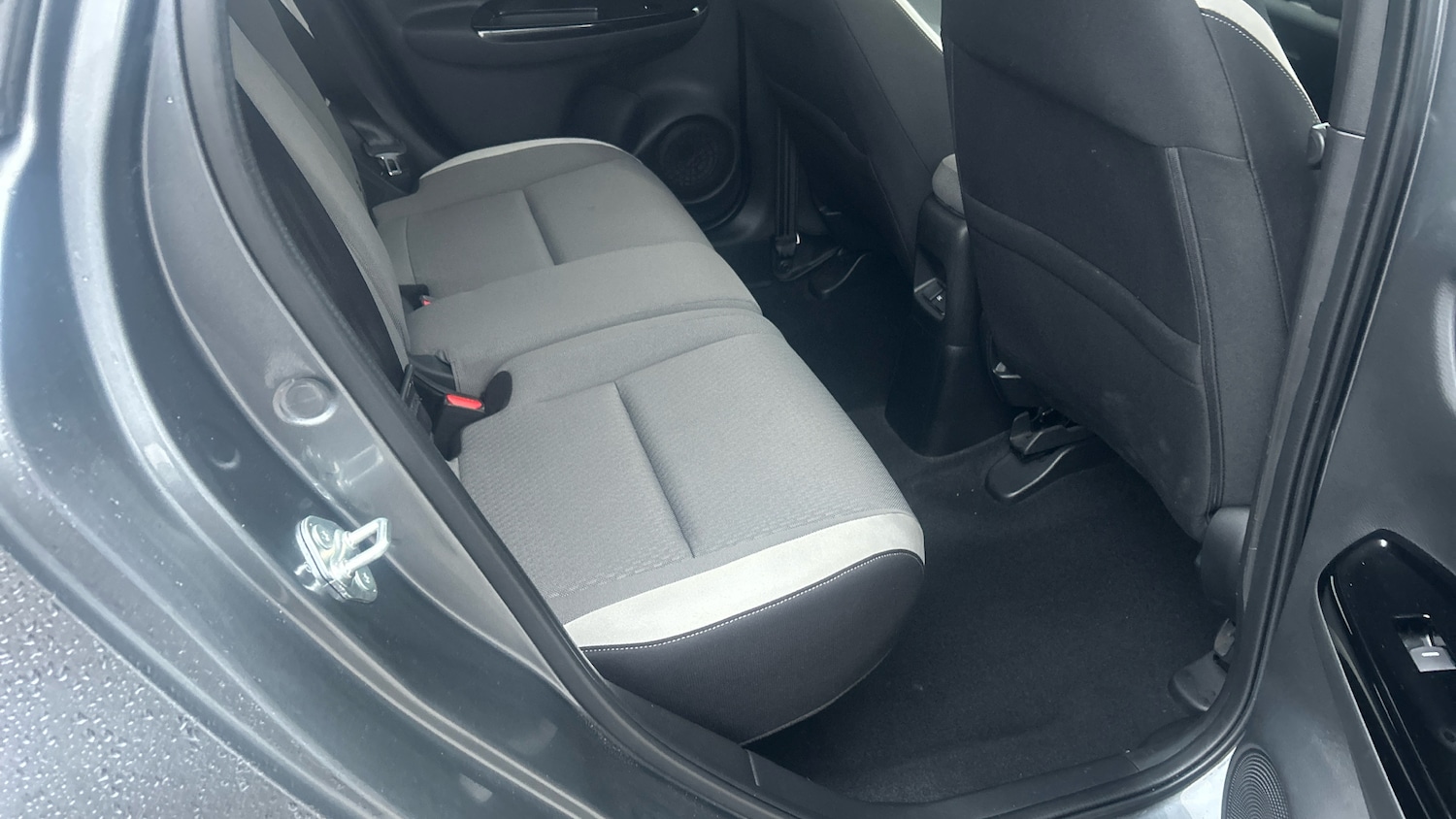 Used Honda Jazz 2022 for sale - 76565301: Photo 35