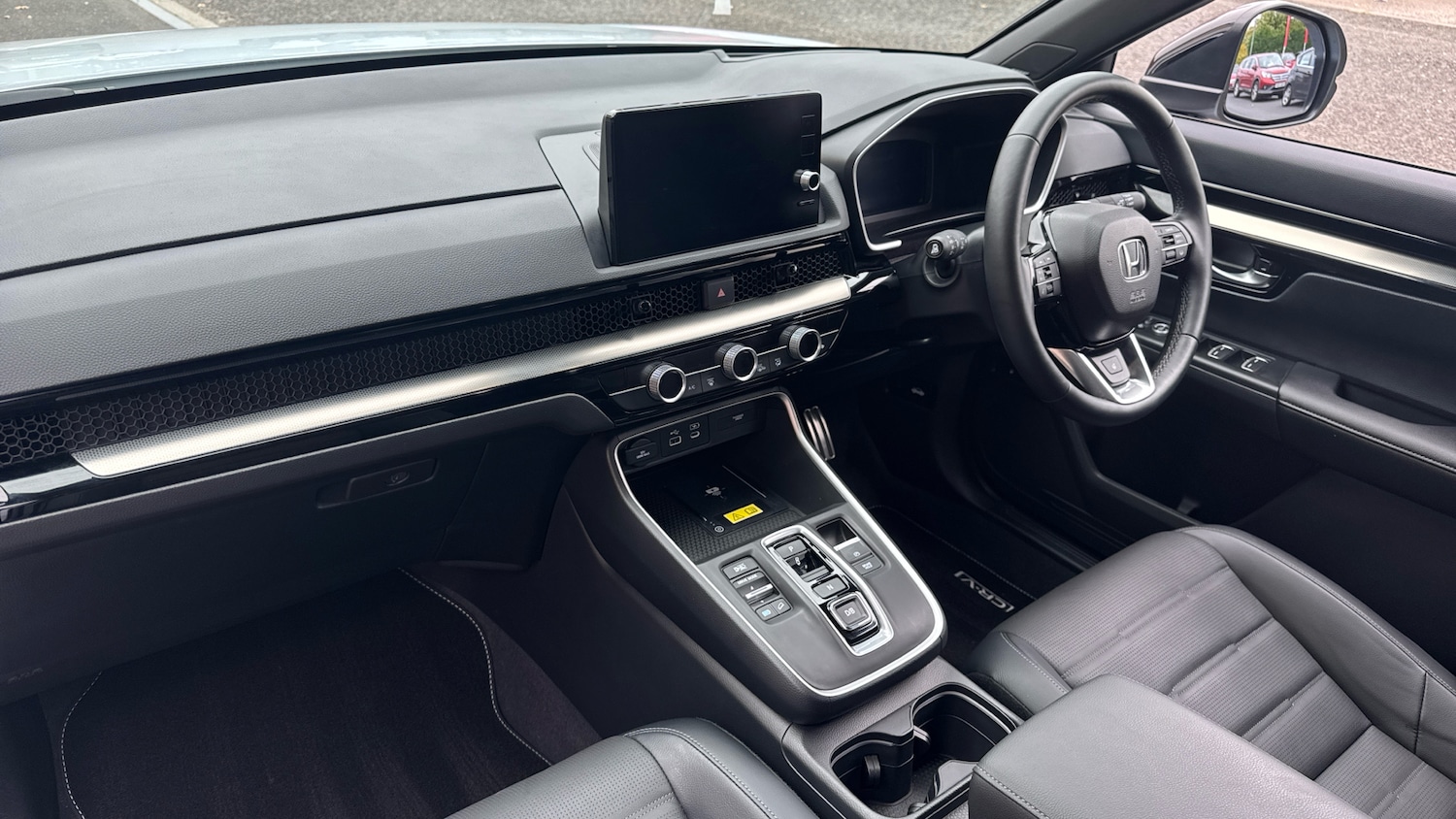 Used Honda CR-V 2025 for sale - 76599916: Photo 2