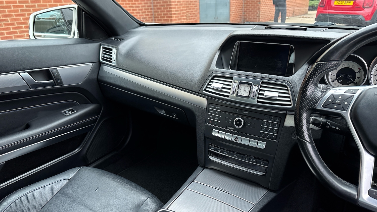 Used Mercedes-Benz E-Class 2016 for sale - 76057749: Photo 14