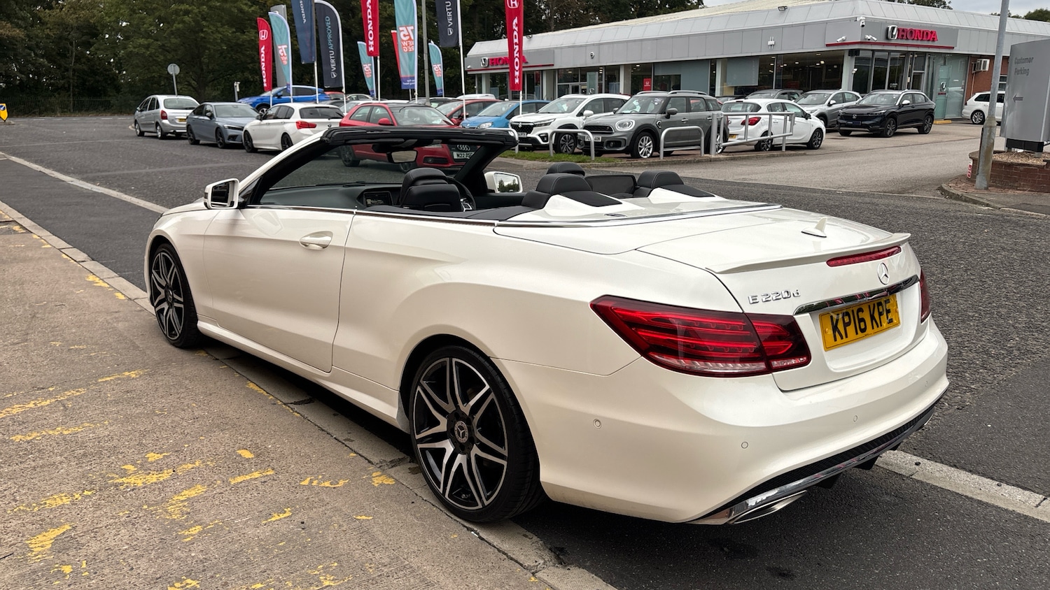 Used Mercedes-Benz E-Class 2016 for sale - 76057749: Photo 23