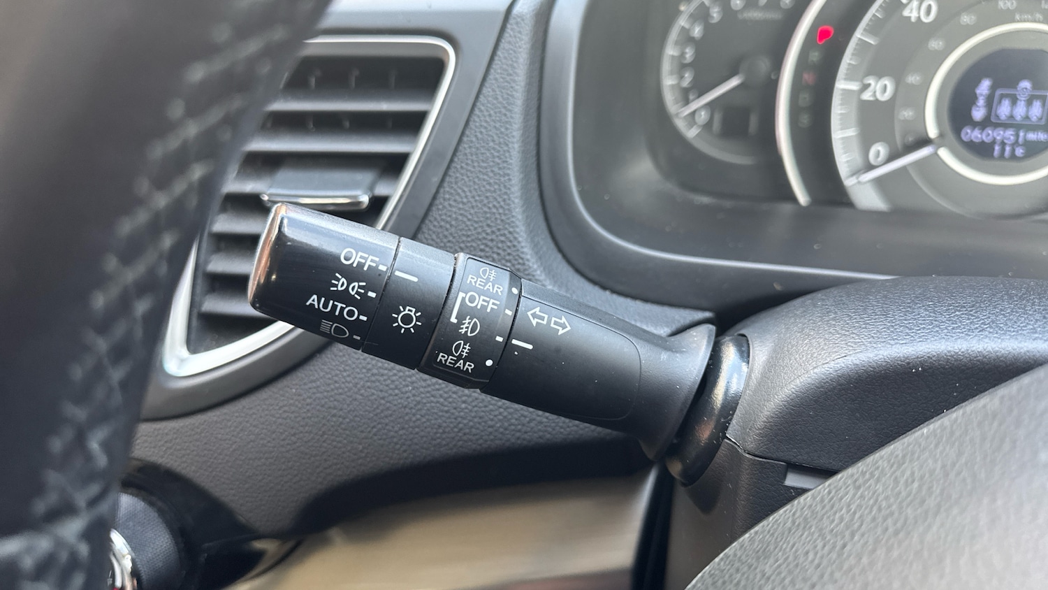 Used Honda CR-V 2018 for sale - 78106133: Photo 14