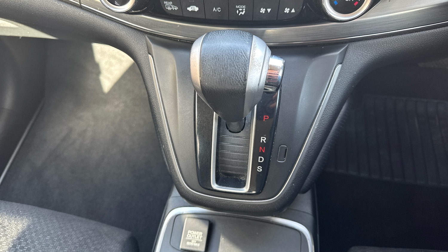 Used Honda CR-V 2018 for sale - 78106133: Photo 19