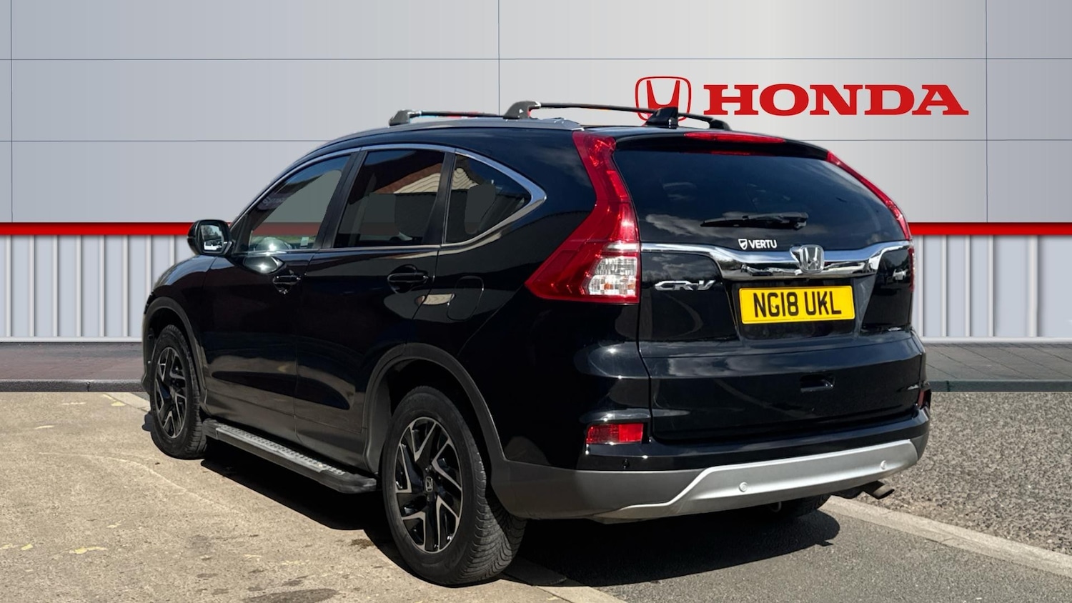 Used Honda CR-V 2018 for sale - 78106133: Photo 3