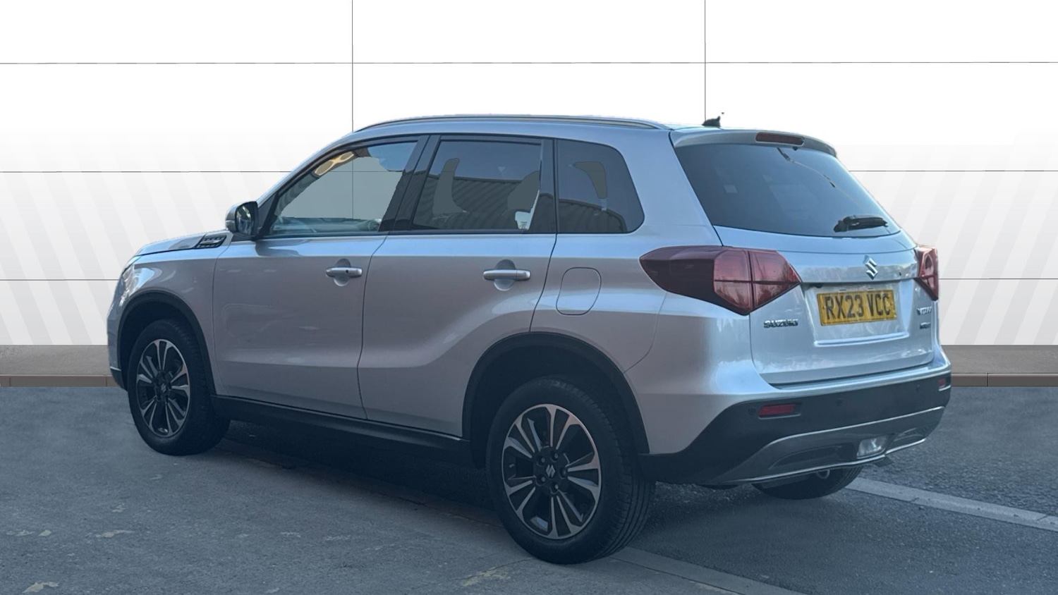 Used Suzuki Vitara 2023 for sale - 76796773: Photo 2