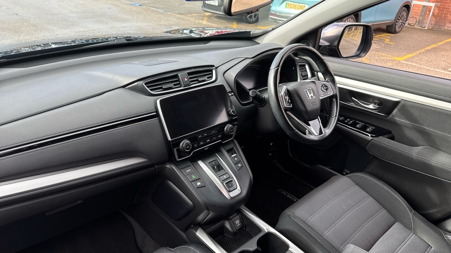 Used Honda CR-V 2021 for sale - 76352424: Photo 2