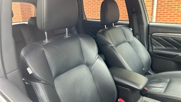 Used Mitsubishi Outlander 2019 for sale - 76230828: Photo 34