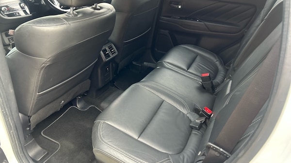 Used Mitsubishi Outlander 2019 for sale - 76230828: Photo 40