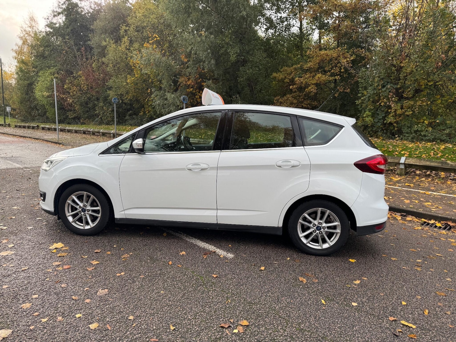Used Ford C-Max 2015 for sale - 77029956: Photo 2