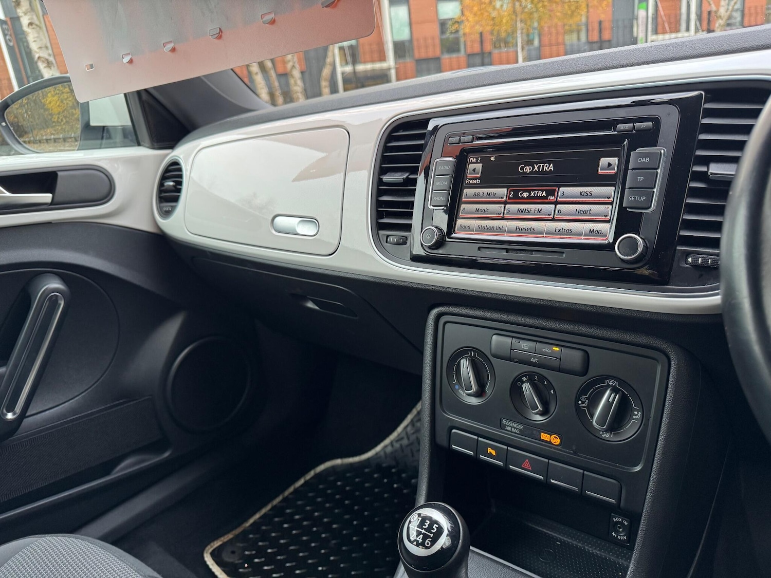 Used Volkswagen Beetle 2013 for sale - 77029569: Photo 22