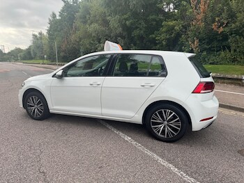 Used Volkswagen Golf 2018 for sale - 77440601: Photo