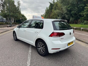 Used Volkswagen Golf 2018 for sale - 77440601: Photo
