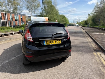 Used Ford Fiesta 2016 for sale - 78260802: Photo